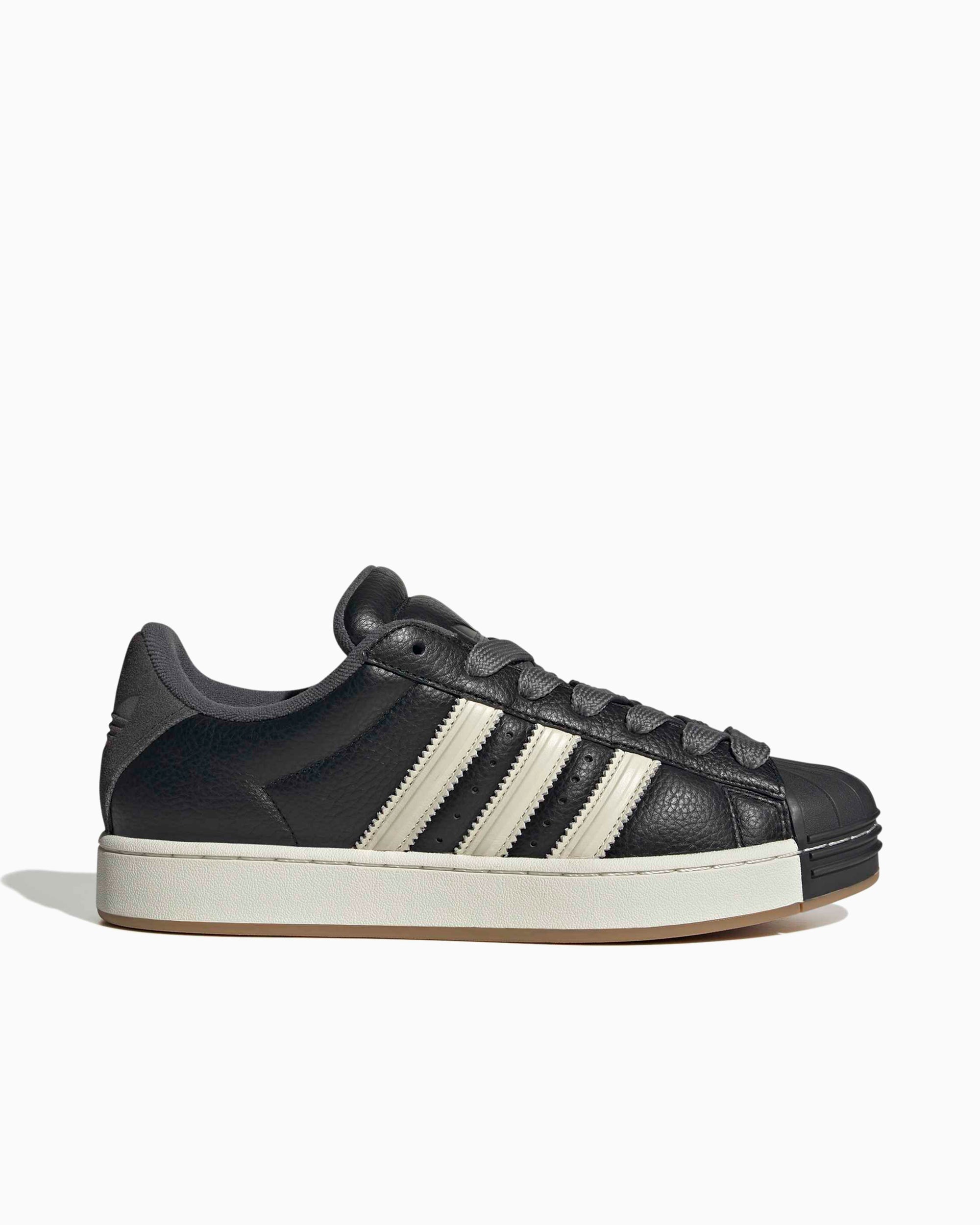 adidas Originals Superstar ST