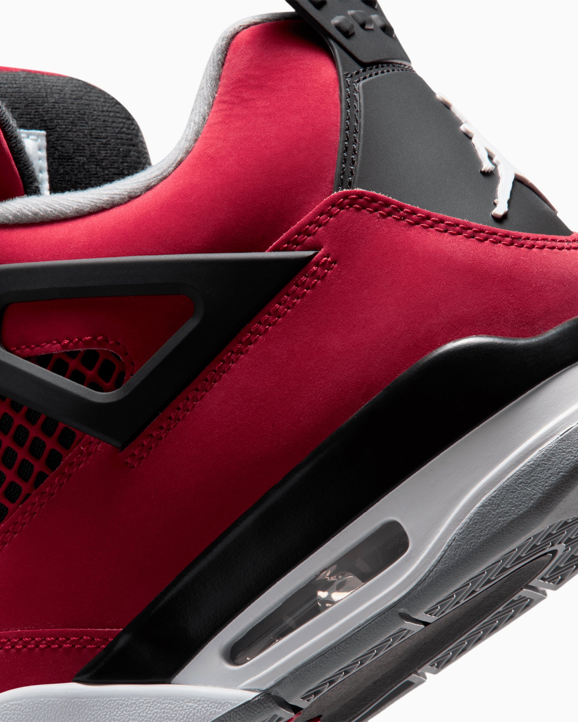 Air Jordan 4 Retro "Toro Bravo"