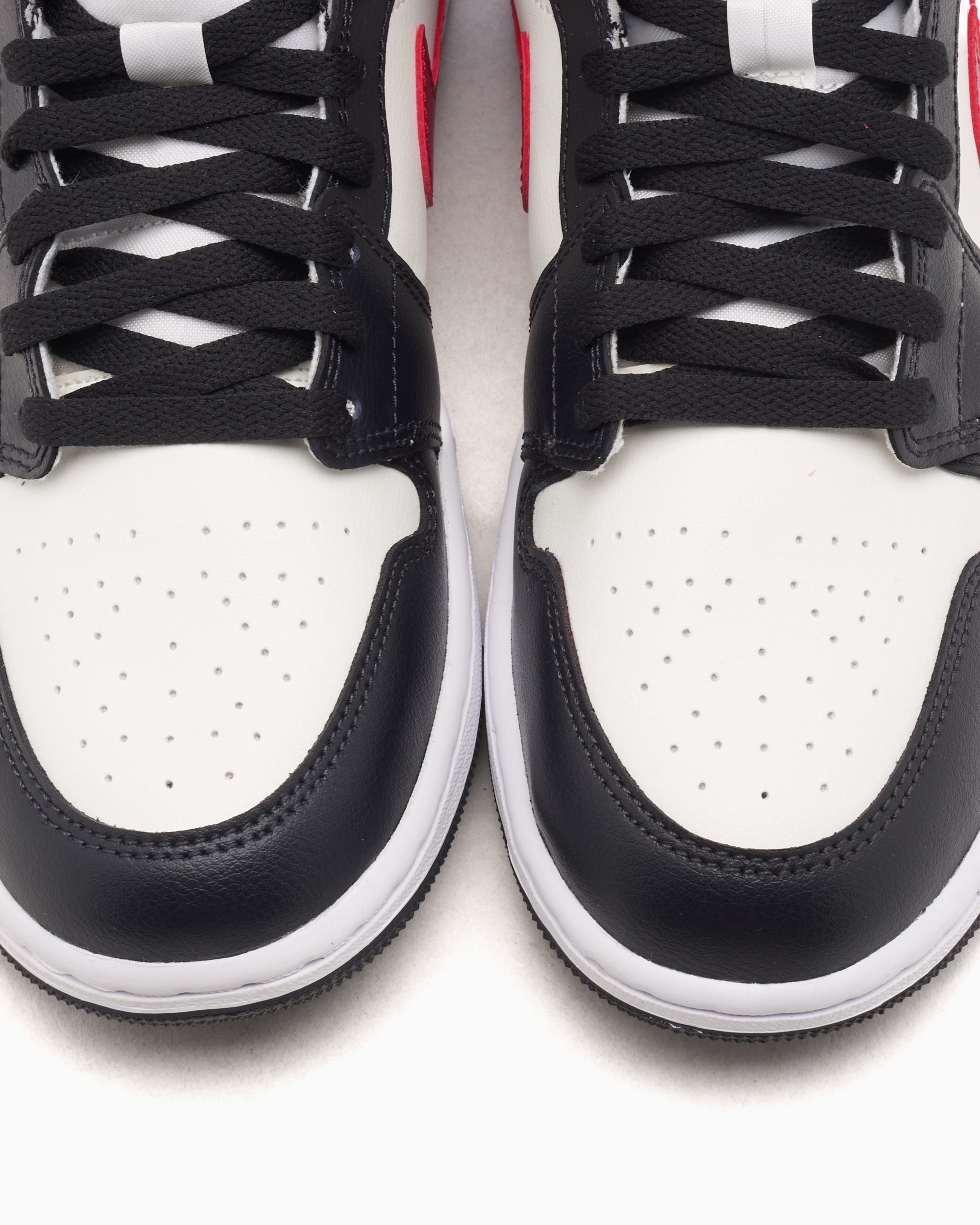 Air Jordan Women's 1 Mid