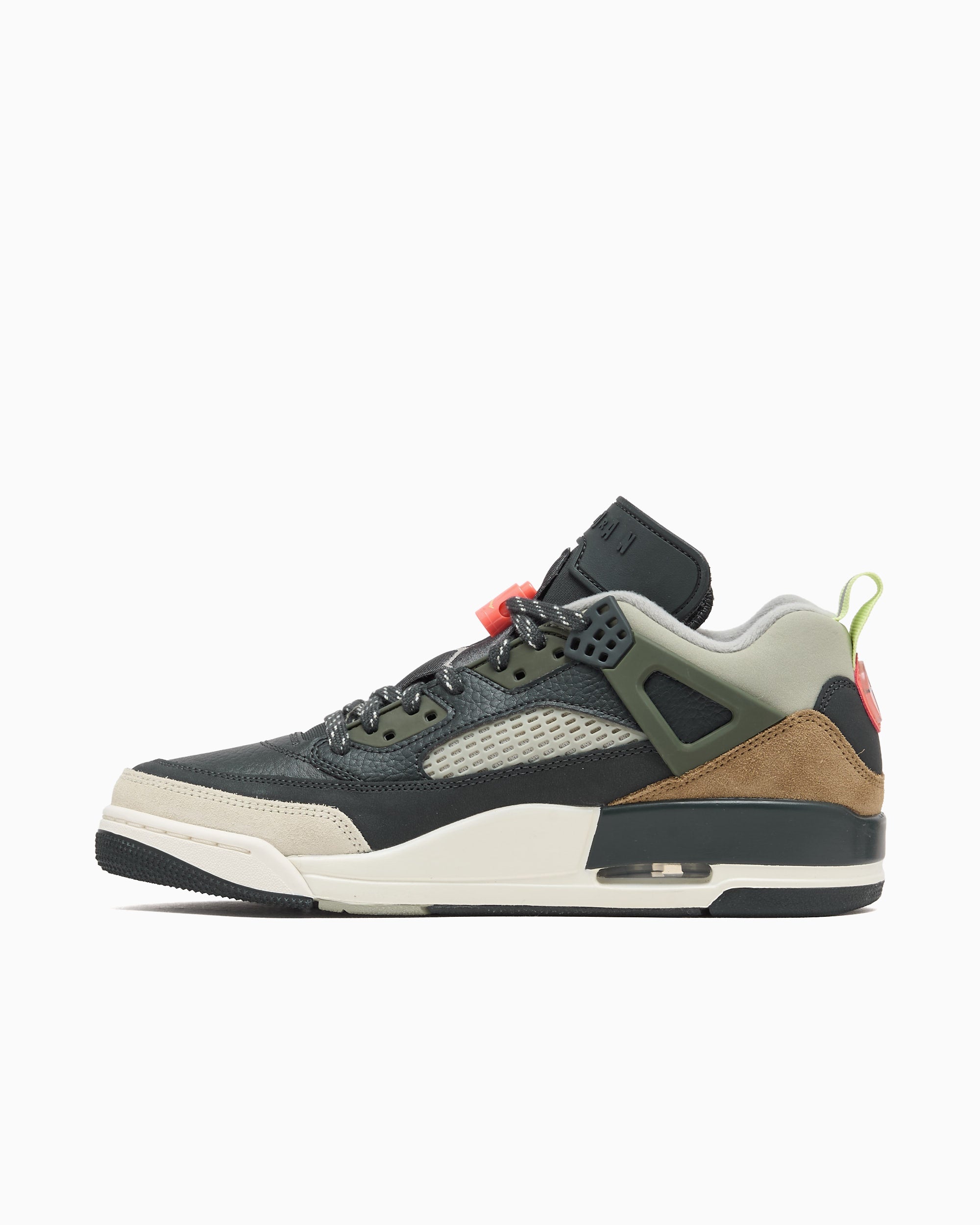Jordan Spizike Low