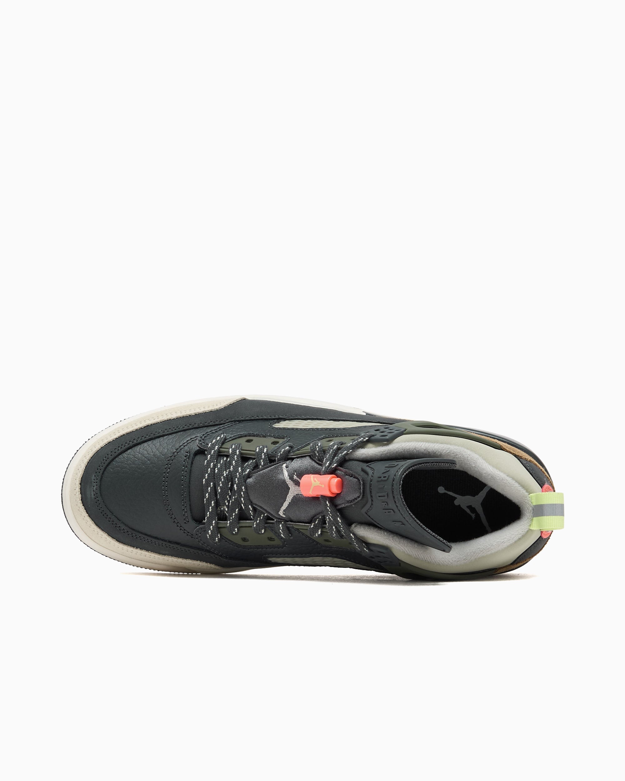 Jordan Spizike Low