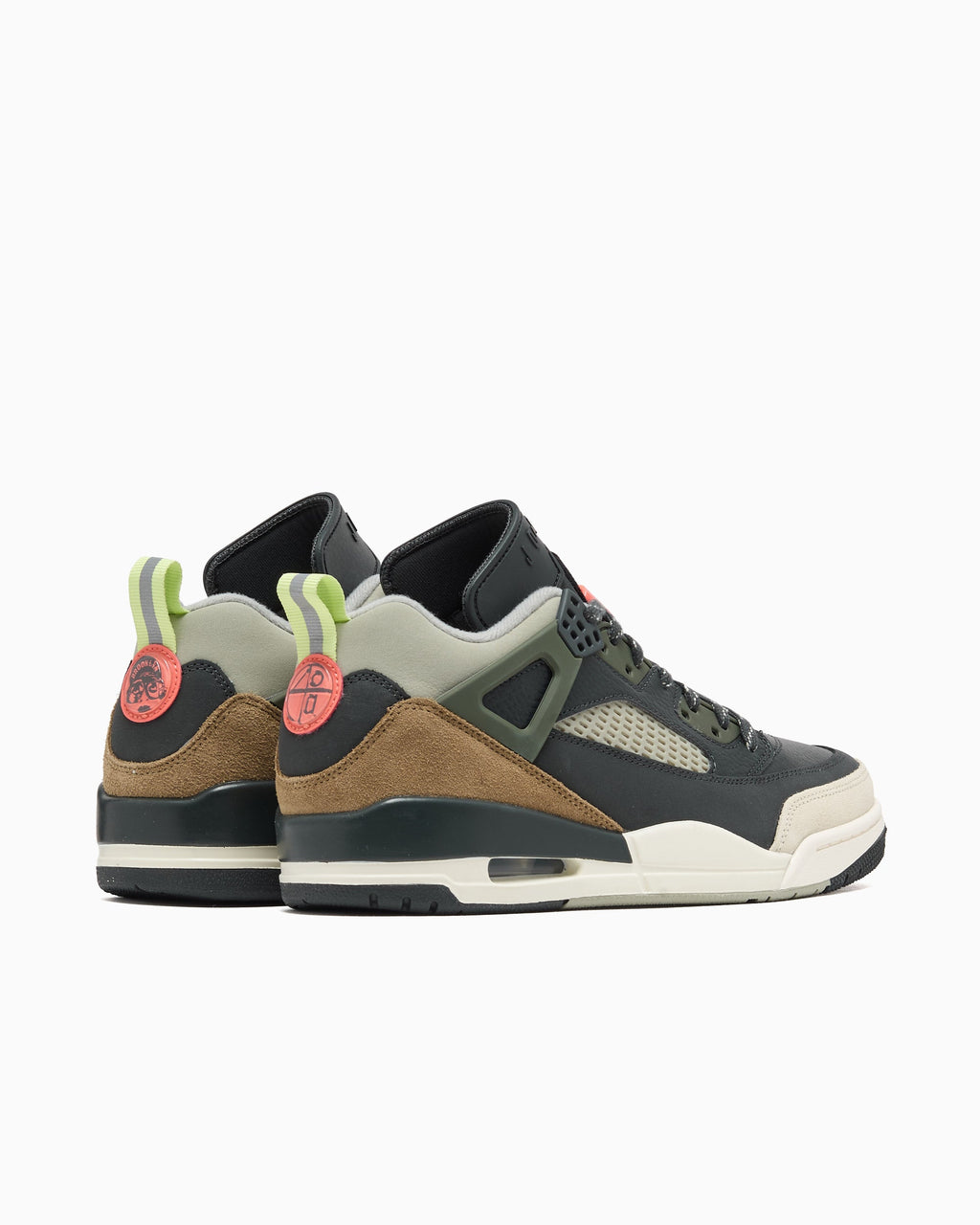 Jordan Spizike Low