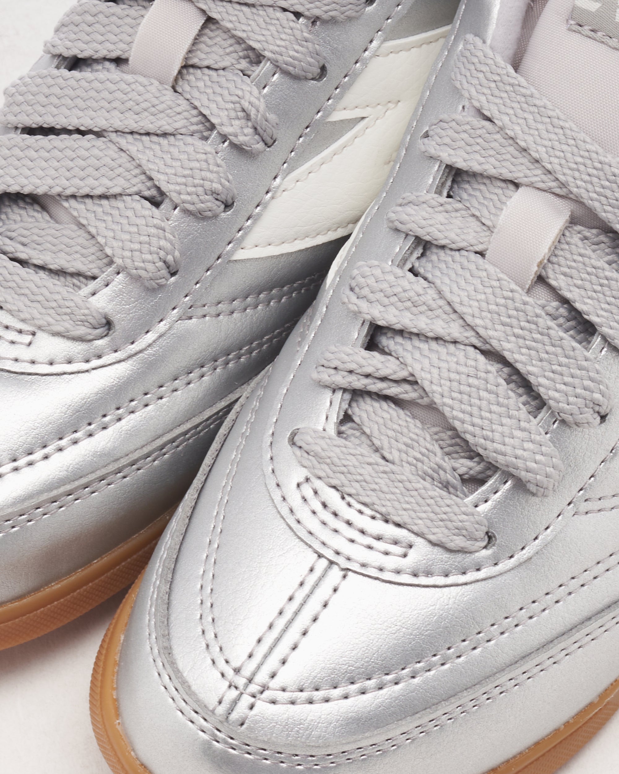 New Balance URC42 CA