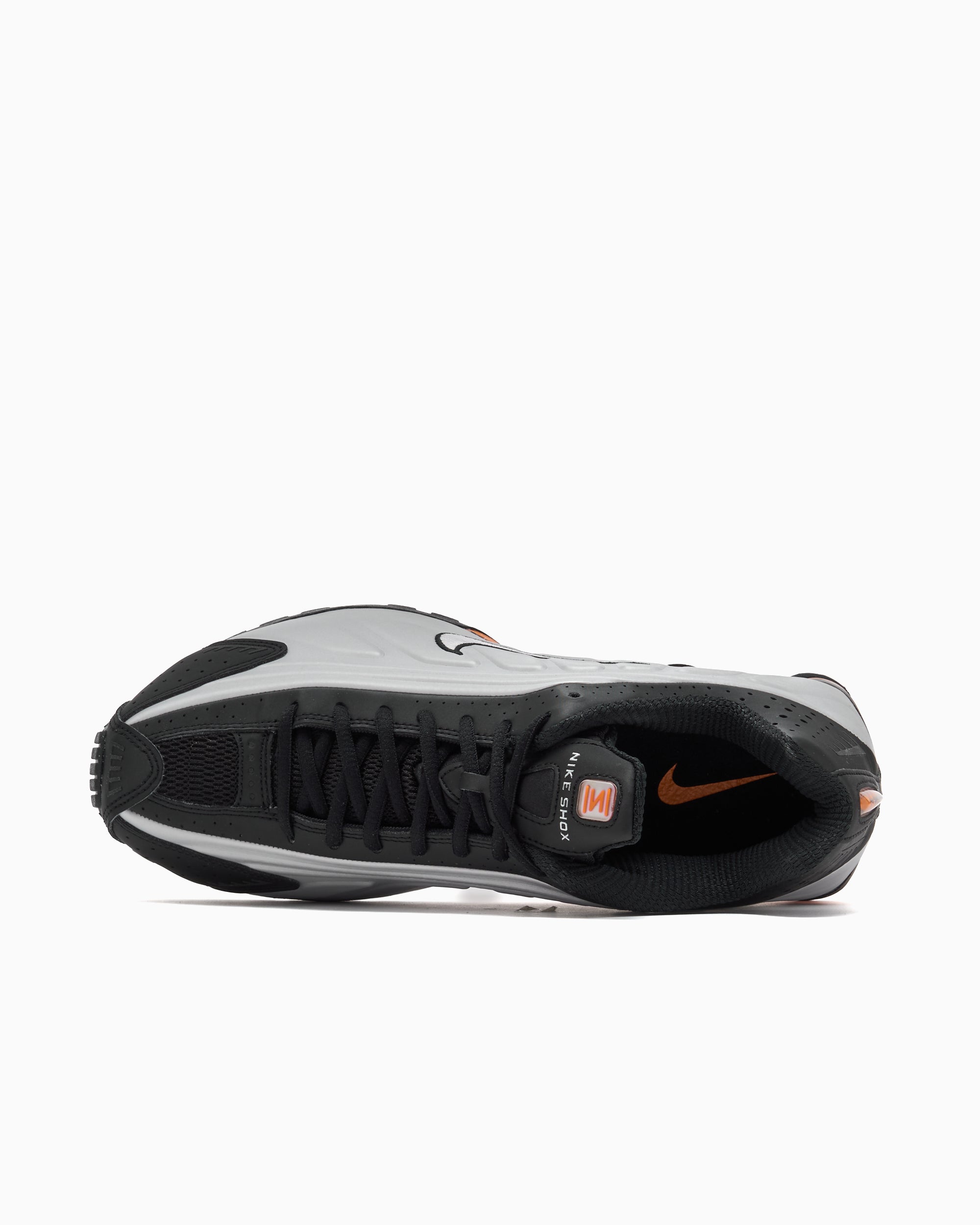 Nike Shox R4