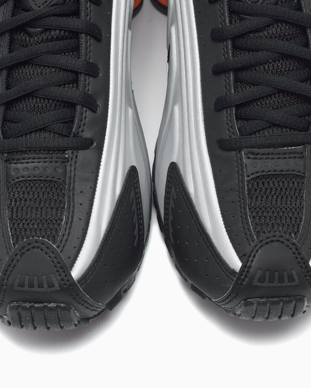 Nike Shox R4