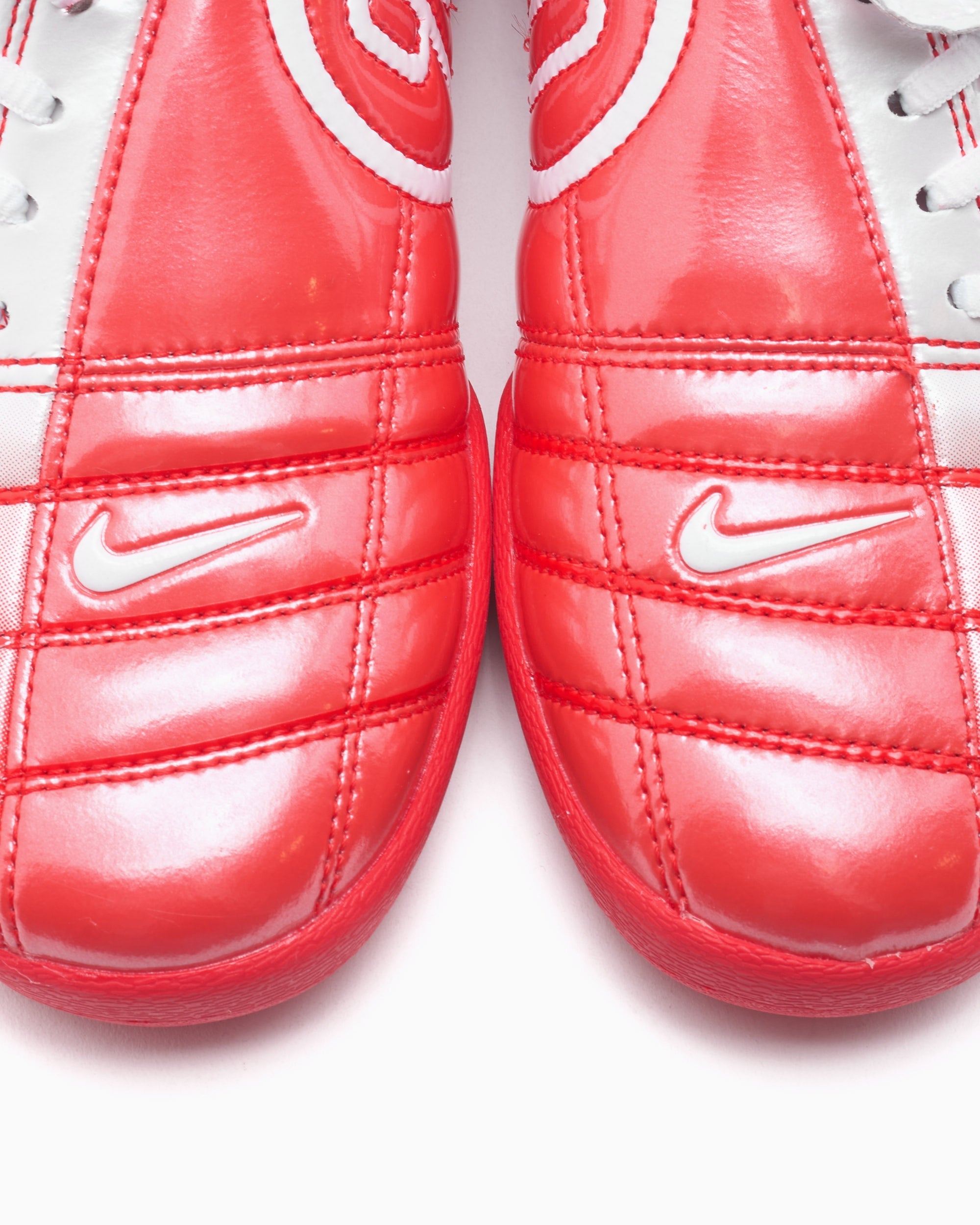 Nike Women's Total 90 SE