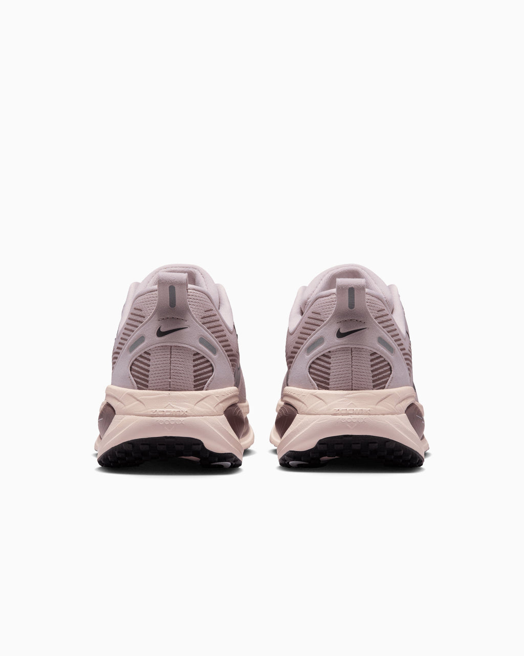 Nike Women's Vomero 18