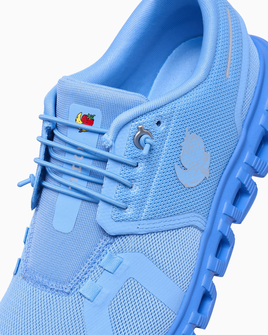 On x Sky High Farm Goods Women's Cloud 6